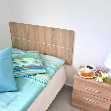 Central Max. 8 Personen Wifi Apartment